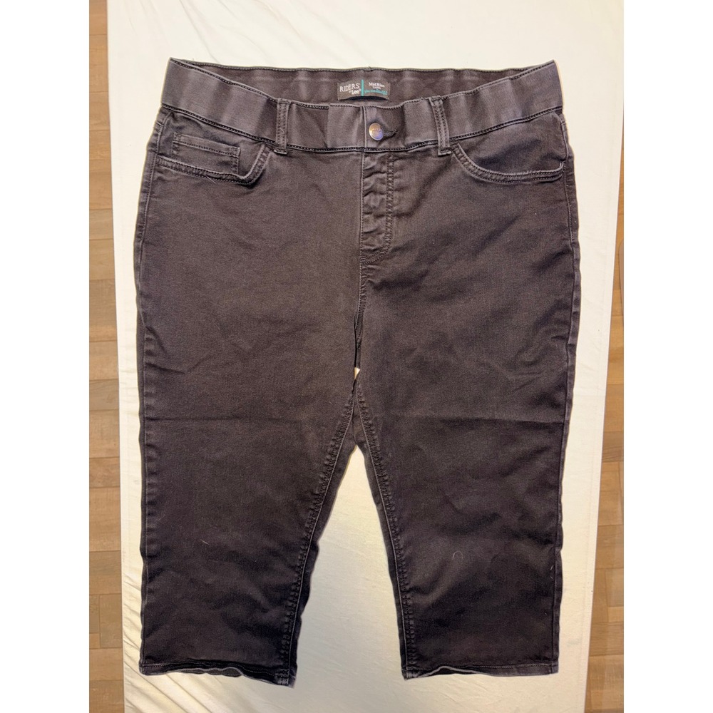 Riders By Lee Size 16/M Black Denim Mid Rise Capri Pants